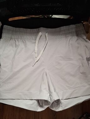 Three Sixty Six Light Gray Women's Drawstring Athletic Shorts